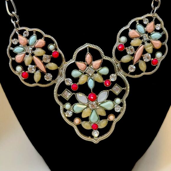 Statement Necklace Pastel Stones Inlays and Clear Rhinestones Eyelet - Picture 2 of 6